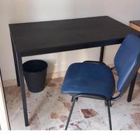 Tavolino / scrivania colore nero più Sedia