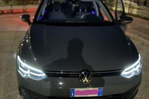 Volkswagen Golf 8  eTSI- 110 CV