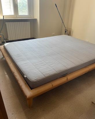 Letto matrimoniale Ikea Hagali + materasso