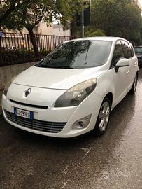 Renault Scenic Scénic X-Mod 1.5 dCi 110CV 7 POSTI