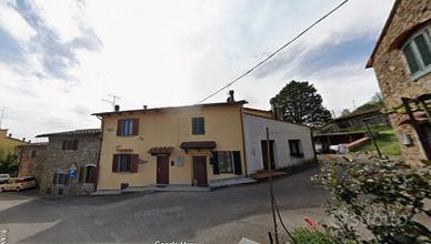 Trilocale + parcheggio incluso + giardino privato