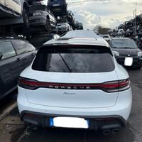 Ricambi Porsche Macan 2022 2.0 turbo benzina, moto