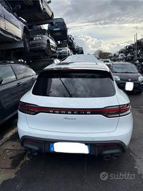 Ricambi Porsche Macan 2022 2.0 turbo benzina, moto