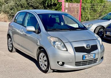 Toyota Yaris 1.3 5 porte M-MT Navi