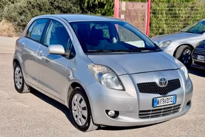 Toyota Yaris 1.3 5 porte M-MT Navi