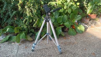cavalletto treppiede fotografico 