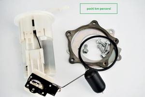 Suzuki GSX-8S 23 24 pompa benzina interna