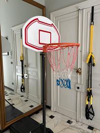 Canestro da basket completo con tabellone e rete