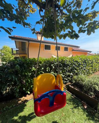 Altalena per bambini con seduta e corde regolabili