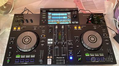 Consolle dj Pioneer Xdj RR con Case Magma