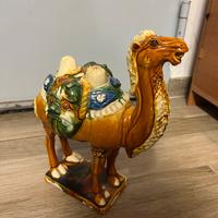 Soprammobile cammello in ceramica