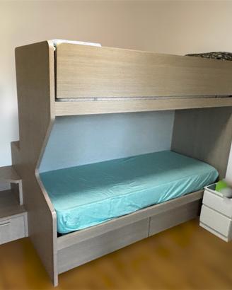 Letto a castello con cassettoni