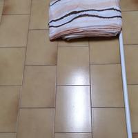 Tenda con bastone per vasca