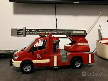Bruder camion dei pompieri Mercedes sprinter