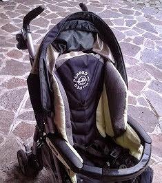 Passeggino Peg Perego con copertina parapioggia