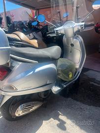 Vespa LX 150