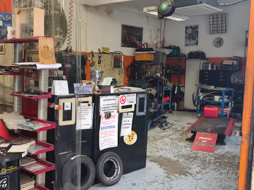 Officina riparazioni scooter