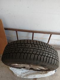 4 cerchi in lega e gomme invernali R15