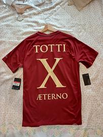 maglietta TOTTI X AETERNO Sports In vendita a Roma