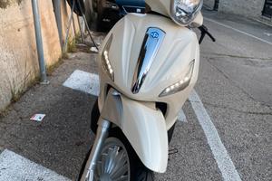 Piaggio Beverly 300 rst 2011