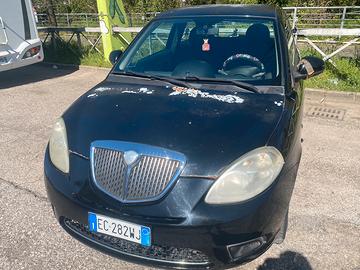 LANCIA Y 2010