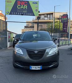 Lancia Ypsilon 1.2 benz/GPL Ecochic Gold