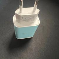 Alimentatore USB tre porte