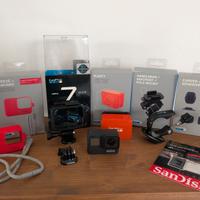 GoPro Hero 7 Black + accessori 