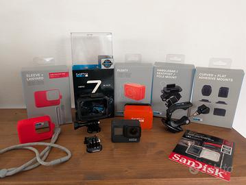 GoPro Hero 7 Black + accessori 