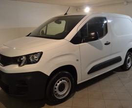 PEUGEOT Partner BlueHDi 100 PC 1000Kg 3 posti!!