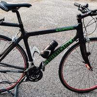 bici telaio in carbonio