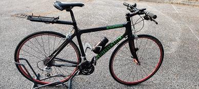bici telaio in carbonio