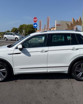Volkswagen Tiguan 2.0 TDI 150 CV SCR DSG R-Line