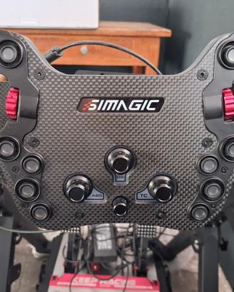 Postazione Sim Racing Simagic Direct Drive + Pedal