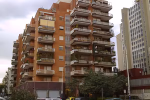 Arredato p. auto centrale ristruttutrato prestig