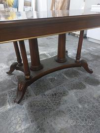 TAVOLO IN LEGNO DI NOCE CON 6 SEDIE