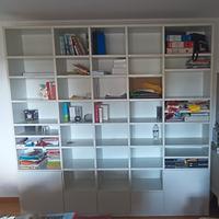 Libreria design moderna marca Molteni bianca