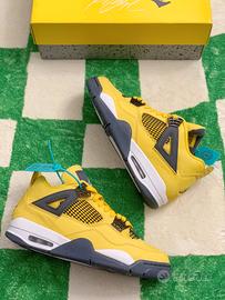 Jordan 4 Retro Lightning(Uomo)