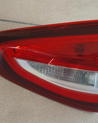 Fanale posteriore Ford C-Max, modello 2015/20