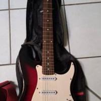 CHITARRA ELETTRICA  E-150 +AMPLIFICATORE BOSTON