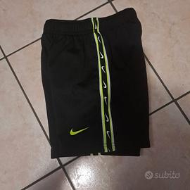 pantaloncini nike 9 anni