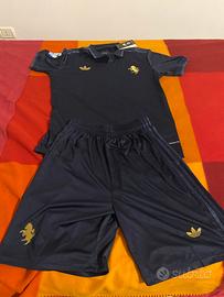 completi squadre di calcio di tutti i tipi ragazzo