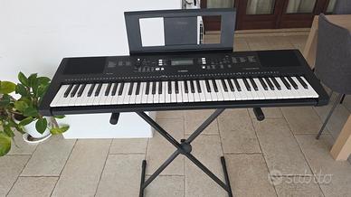 Pianola Yamaha EW300