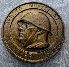 medaglione commemmorativo benito mussolini