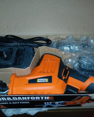 Sega da giardino a batteria TMX5970 ARMOUR