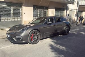 Porsche Panamera turbo