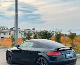 Audi tt s-line