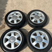 4 gomme invernali 195/55 R15 con cerchi Audi