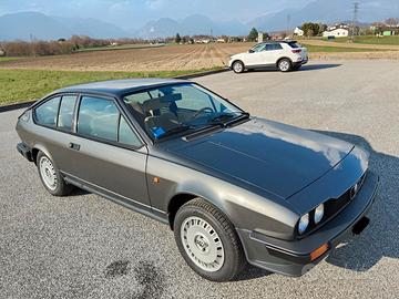 Alfa Romeo gtv, targa oro