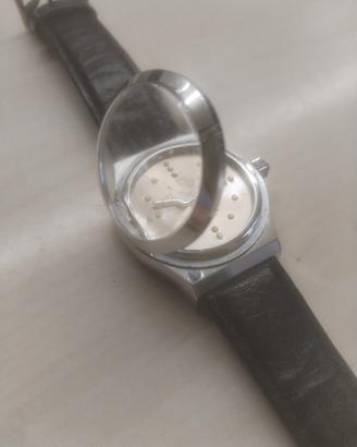 Orologio da polso con numeri in braille